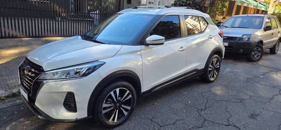 NISSAN KICKS PLAY 1.6 16V FLEXSTART ADVANCE PLUS XTRONIC NISSAN KICKS PLAY 1.6 16V FLEXSTART ADVANCE PLUS XTRONIC